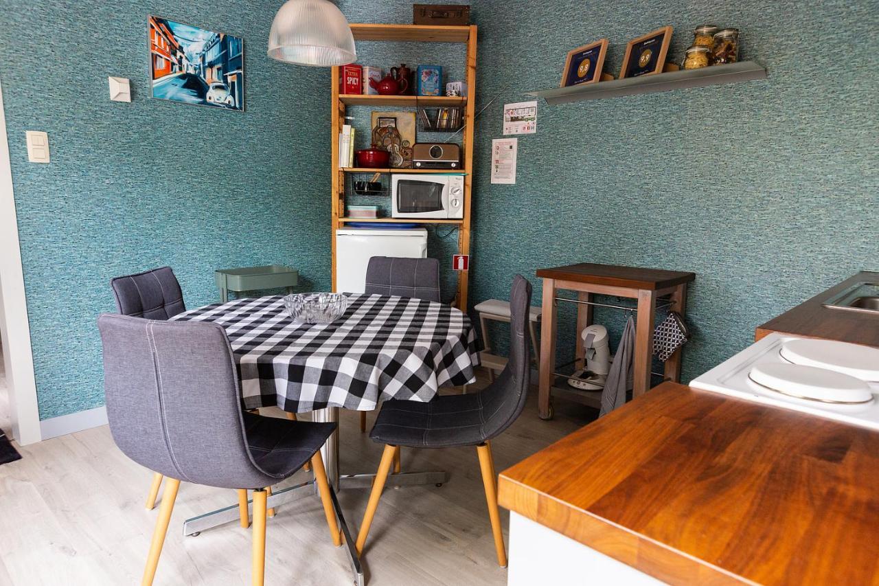 Bed 'N Blues **** Villa Halen Bagian luar foto