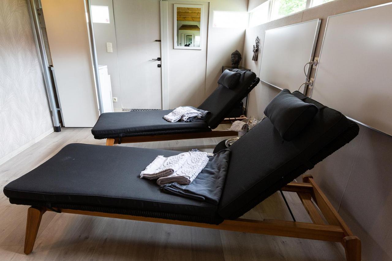 Bed 'N Blues **** Villa Halen Bagian luar foto