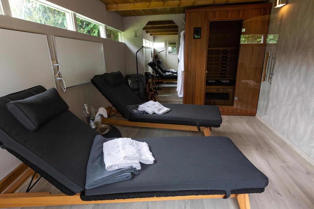 Bed 'N Blues **** Villa Halen Bagian luar foto
